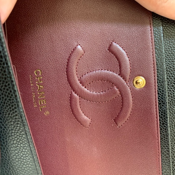 Chanel medium classic flap - Picture 11 of 17